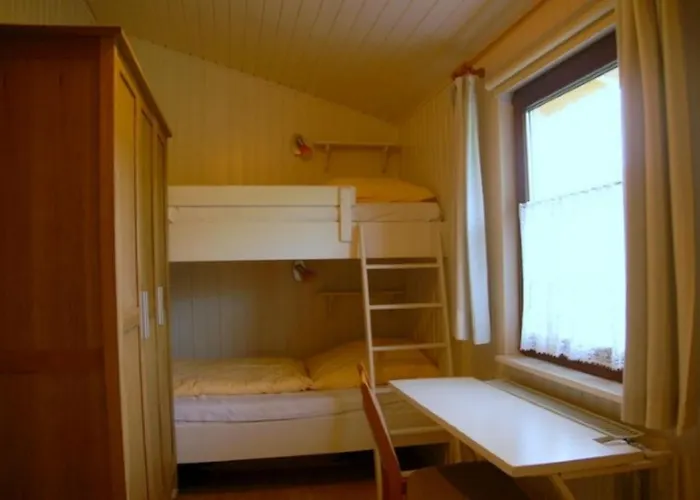 度假居 5 Personen Mit Zwei Toiletten In Zweiter Reihe Zum Deich In