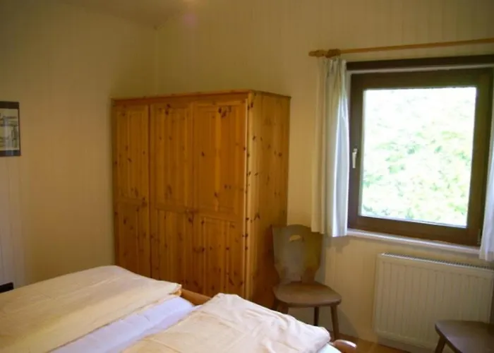 5 Personen Mit Zwei Toiletten In Zweiter Reihe Zum Deich In 度假居 *
